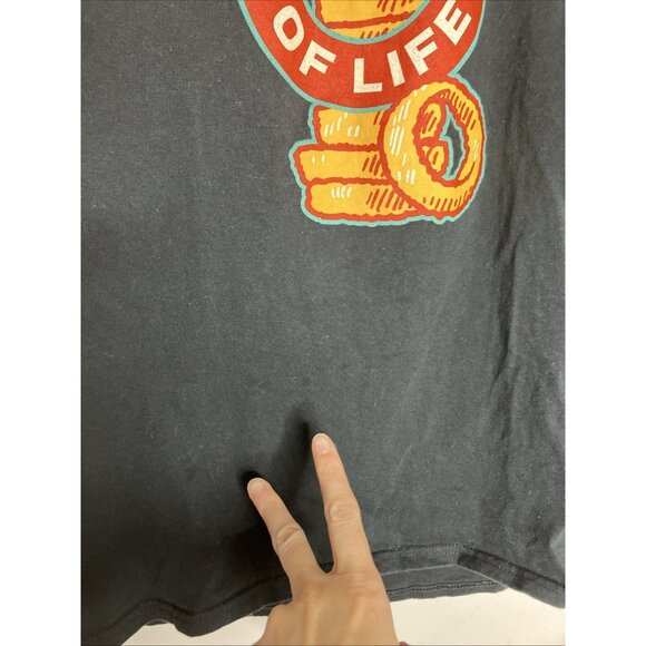 Red Robin Circle of Life Onion Rings T-Shirt Women's Small Restaurant Employee - Picture 2 of 7